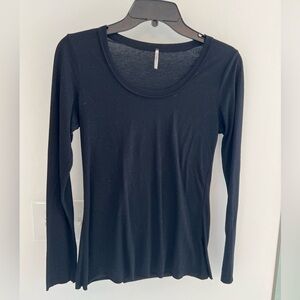 Tresics Black Long Sleeve